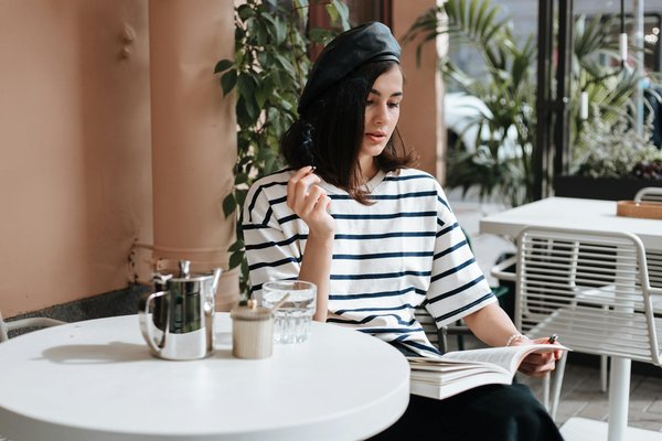 Mobilier adapté aux besoins spécifiques des séniors